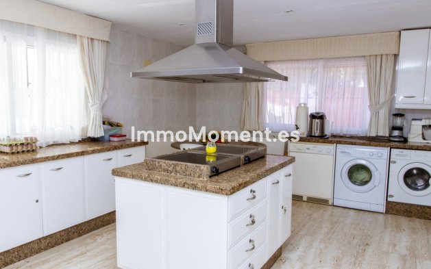 Revente - Villa - Estepona  - Estepona Centro