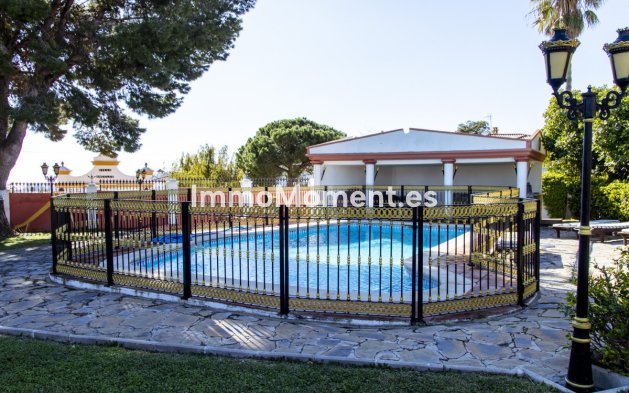 Revente - Villa - Estepona  - Estepona Centro