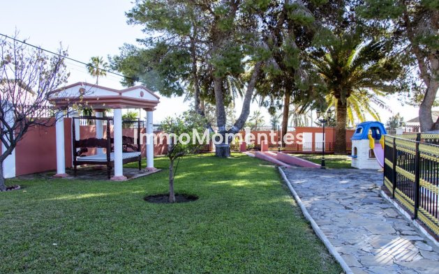 Revente - Villa - Estepona  - Estepona Centro