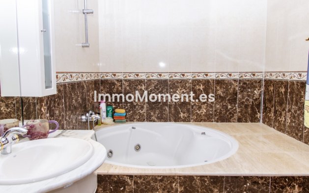 Revente - Villa - Estepona  - Estepona Centro