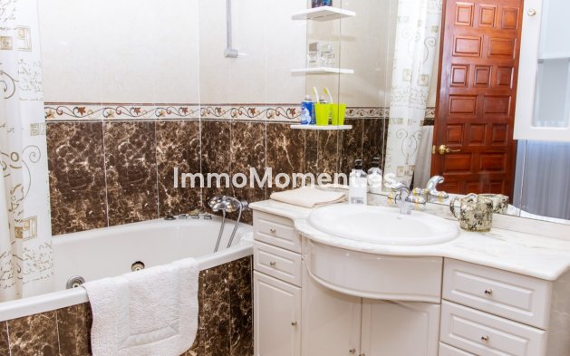 Revente - Villa - Estepona  - Estepona Centro