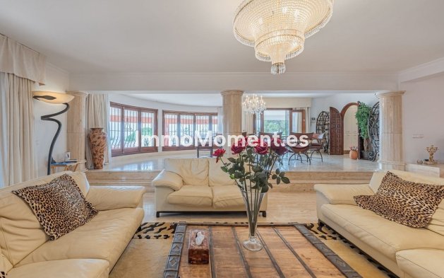 Revente - Villa - Estepona  - Estepona Centro