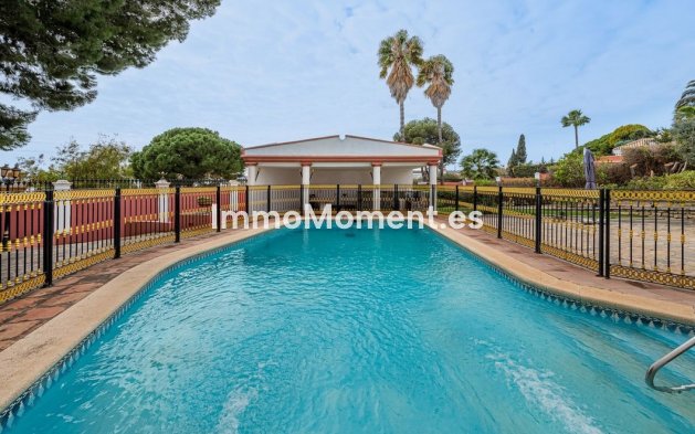 Revente - Villa - Estepona  - Estepona Centro