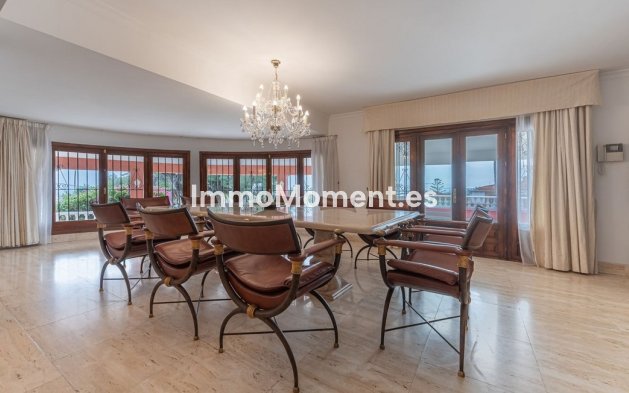 Revente - Villa - Estepona  - Estepona Centro