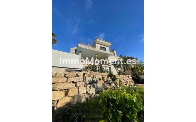 Resale - Villa - Marbella - Elviria