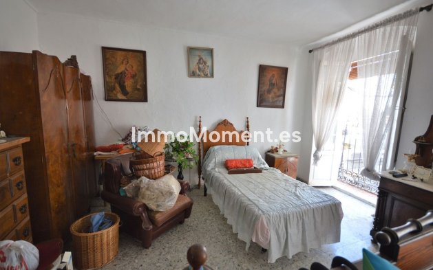 Reventa - Villa - Marbella - Marbella Centro