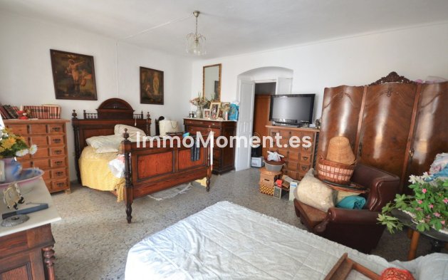 Reventa - Villa - Marbella - Marbella Centro
