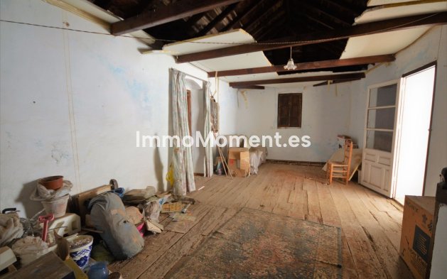 Reventa - Villa - Marbella - Marbella Centro