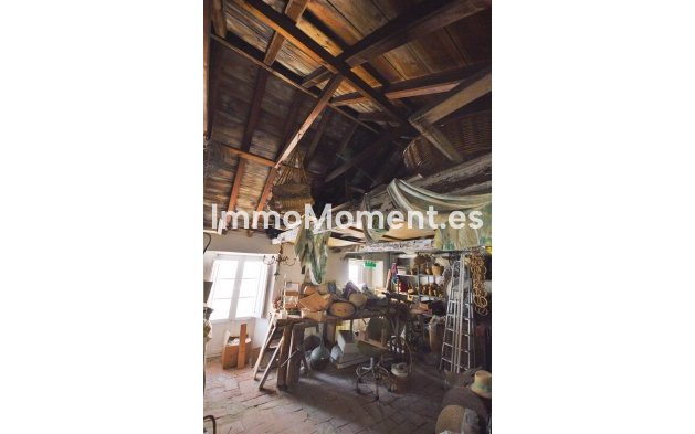 Reventa - Villa - Marbella - Marbella Centro