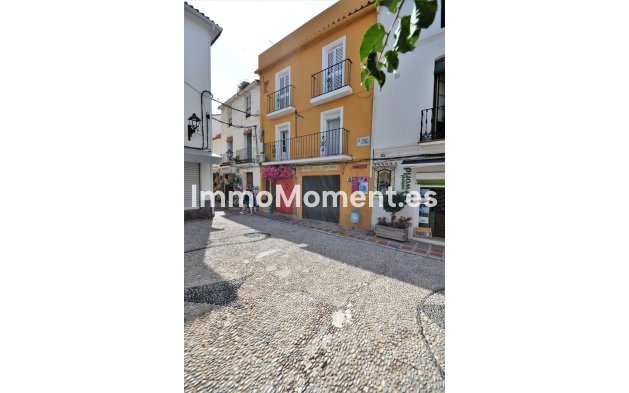 Reventa - Villa - Marbella - Marbella Centro