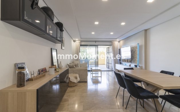 Wiederverkauf - Wohnung - Estepona  - Selwo