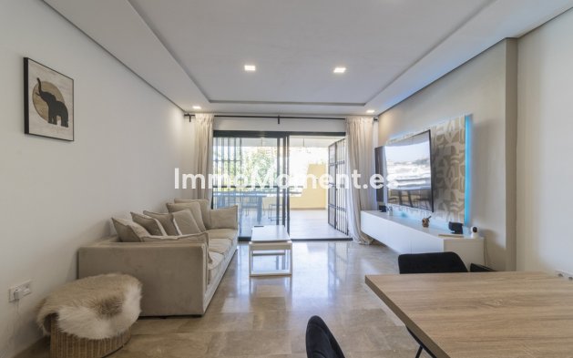 Wiederverkauf - Wohnung - Estepona  - Selwo