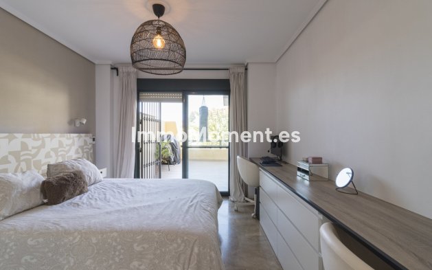 Wiederverkauf - Wohnung - Estepona  - Selwo