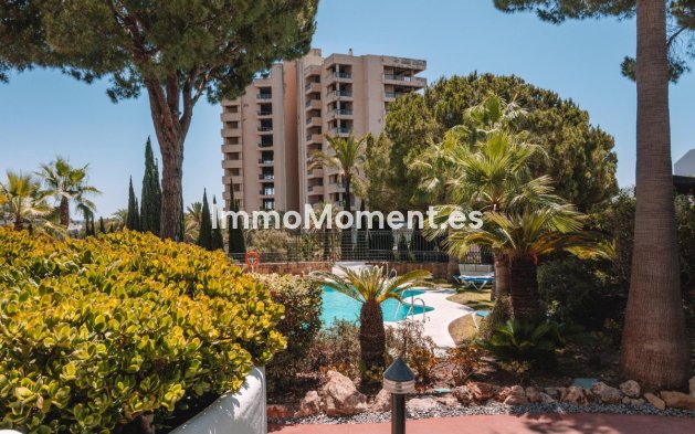 Resale - Apartment - Marbella - Río Real