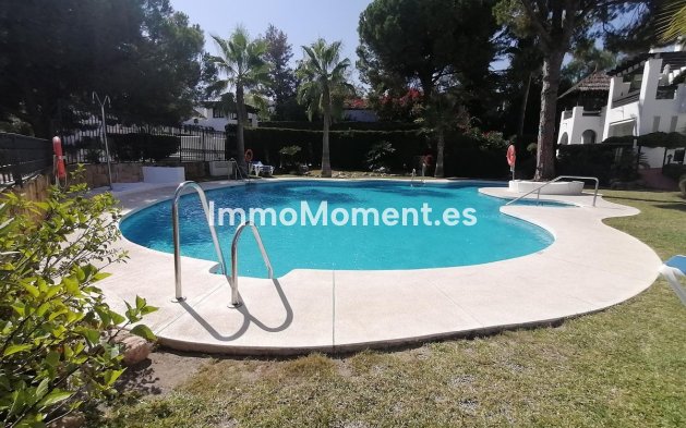 Resale - Apartment - Marbella - Río Real