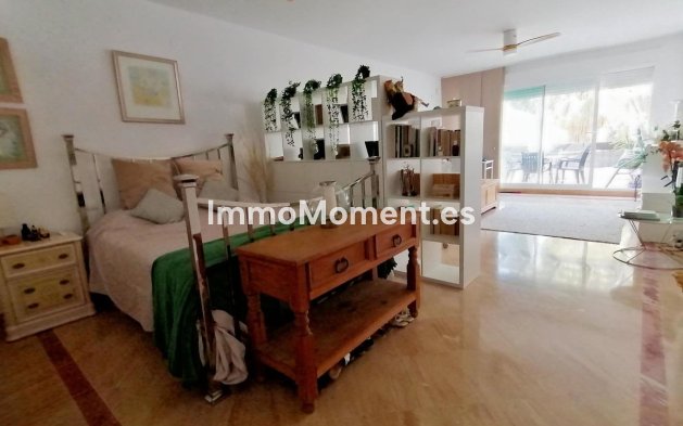 Resale - Apartment - Marbella - Río Real