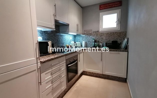 Resale - Apartment - Marbella - Río Real