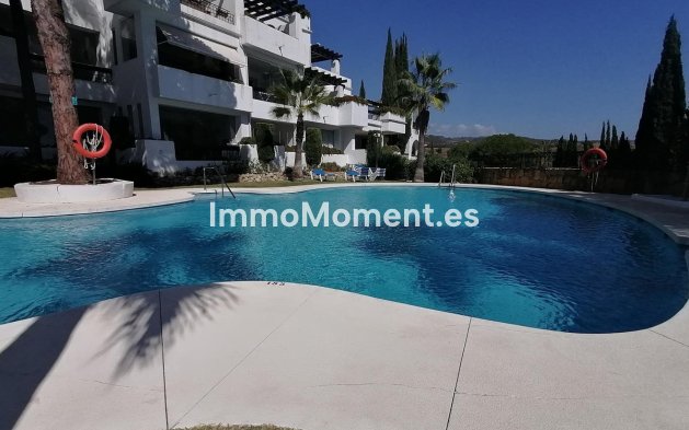 Resale - Apartment - Marbella - Río Real