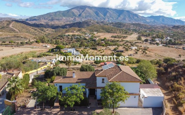 Resale - Country house - Mijas - Entrerrios