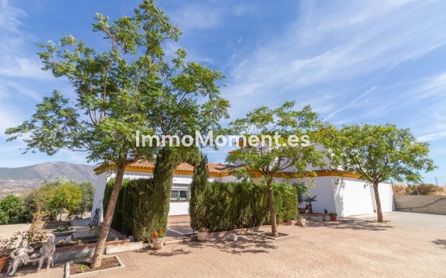 Resale - Country house - Mijas - Entrerrios
