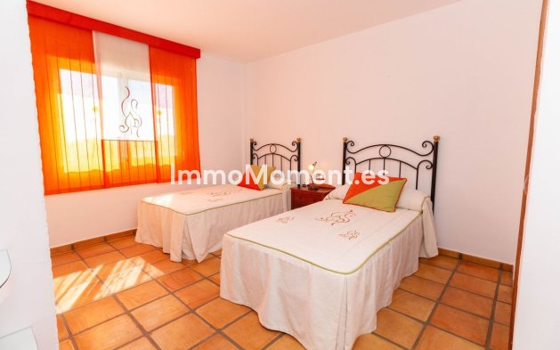 Resale - Country house - Mijas - Entrerrios