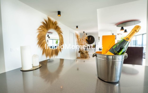 Wiederverkauf - Wohnung - Estepona  - Estepona Centro