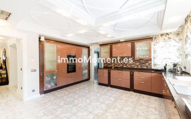 Revente - Villa - Marbella - Hacienda Las Chapas