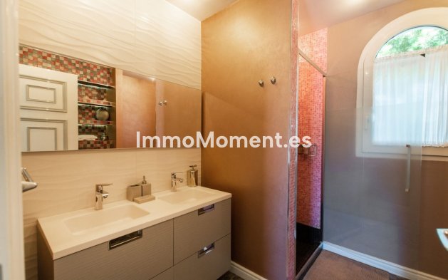 Revente - Villa - Marbella - Hacienda Las Chapas