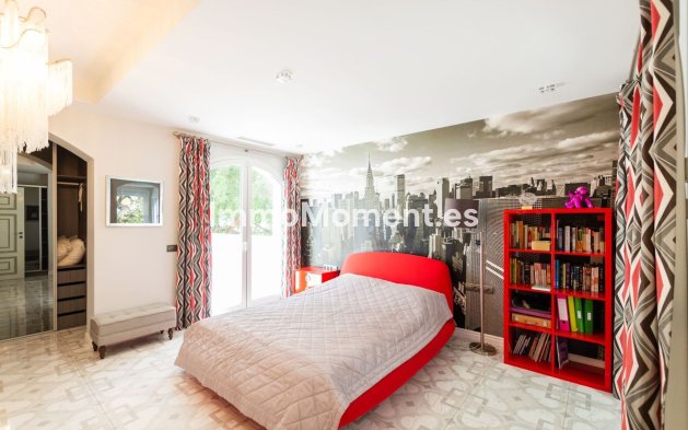 Revente - Villa - Marbella - Hacienda Las Chapas