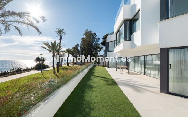 Wiederverkauf - Reihenhaus - Estepona  - Estepona Centro