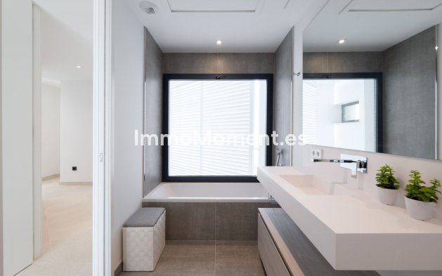 Wiederverkauf - Reihenhaus - Estepona  - Estepona Centro