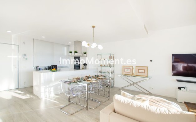 Bestaande woning - Geschakelde woning - Estepona  - New Golden Mile