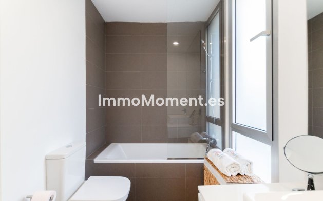 Bestaande woning - Geschakelde woning - Estepona  - New Golden Mile