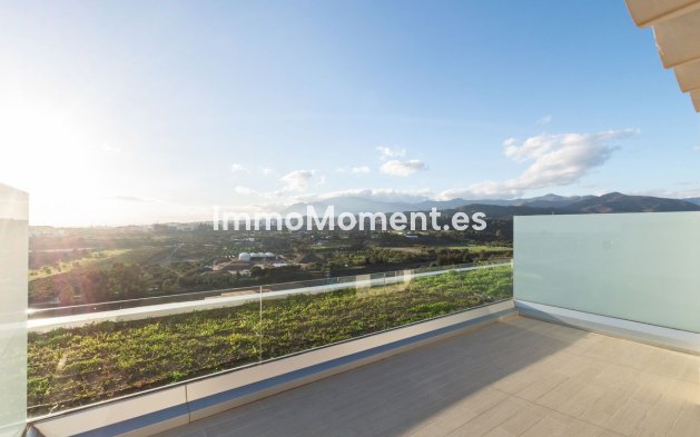 Bestaande woning - Geschakelde woning - Estepona  - New Golden Mile