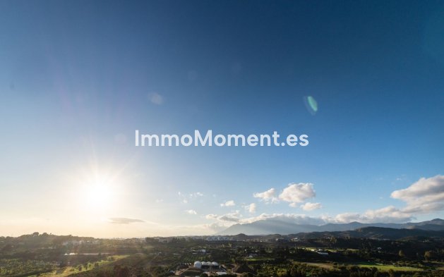 Bestaande woning - Geschakelde woning - Estepona  - New Golden Mile