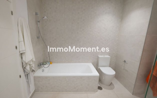 Revente - Maison mitoyenne - Casares - Casares Centro