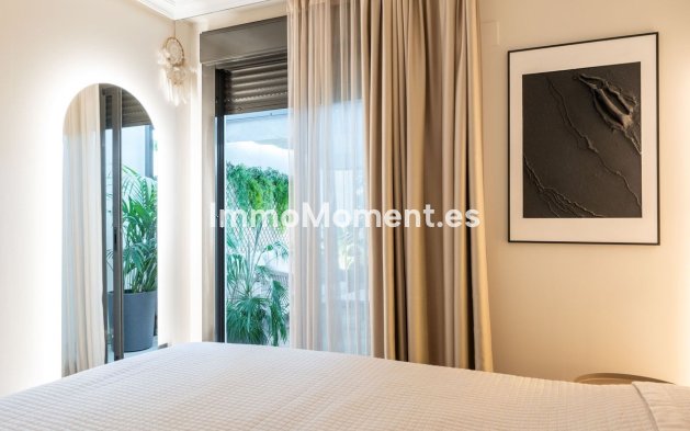 Resale - Apartment - Estepona - Selwo