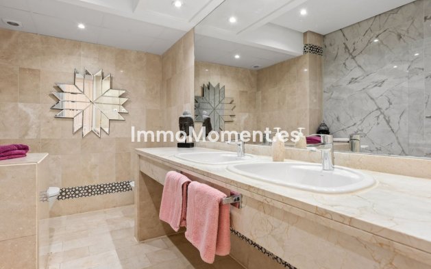 Wiederverkauf - Wohnung - Marbella - Puerto Banús