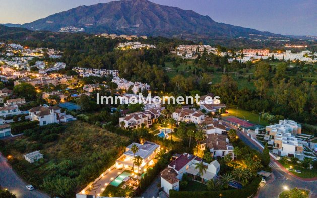 Reventa - Villa - Marbella - Nueva Andalucía