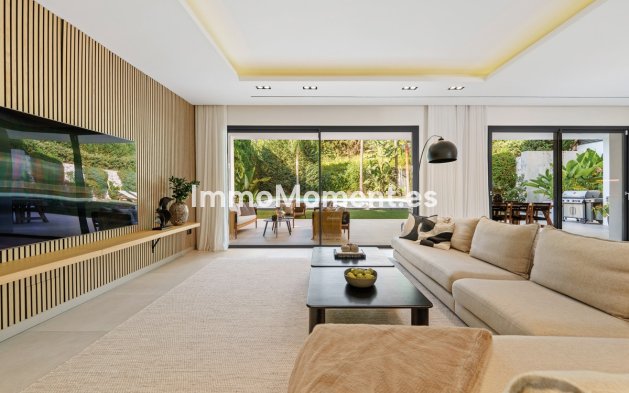 Wiederverkauf - Villa - Marbella - Nueva Andalucía