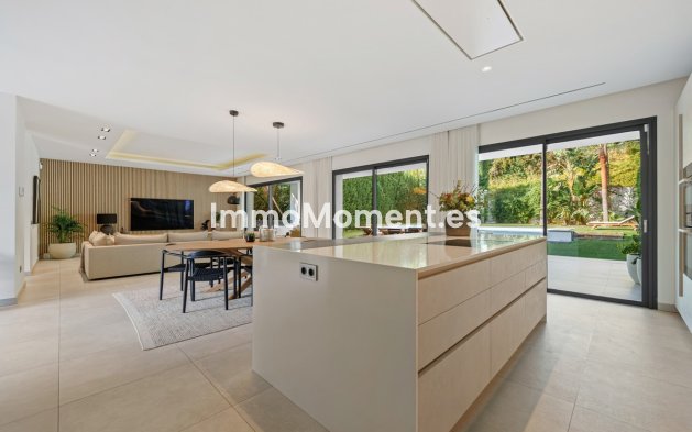 Wiederverkauf - Villa - Marbella - Nueva Andalucía