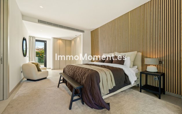 Wiederverkauf - Villa - Marbella - Nueva Andalucía