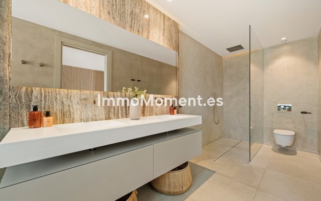 Wiederverkauf - Villa - Marbella - Nueva Andalucía