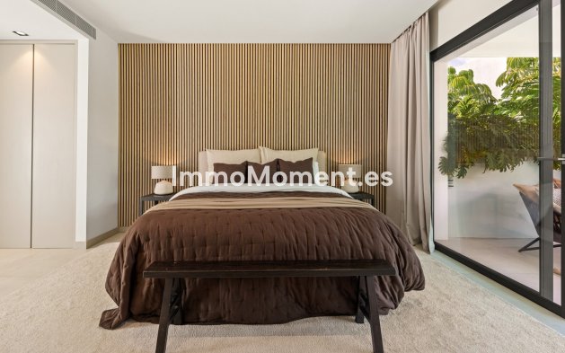 Wiederverkauf - Villa - Marbella - Nueva Andalucía