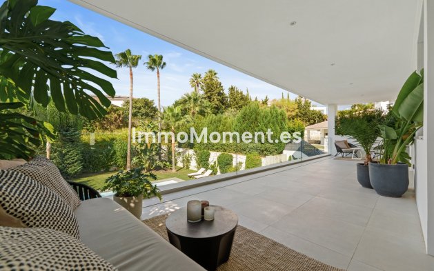 Wiederverkauf - Villa - Marbella - Nueva Andalucía