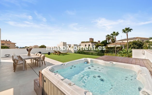 Wiederverkauf - Villa - Marbella - Nueva Andalucía