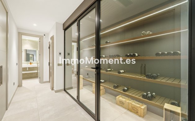 Wiederverkauf - Villa - Marbella - Nueva Andalucía