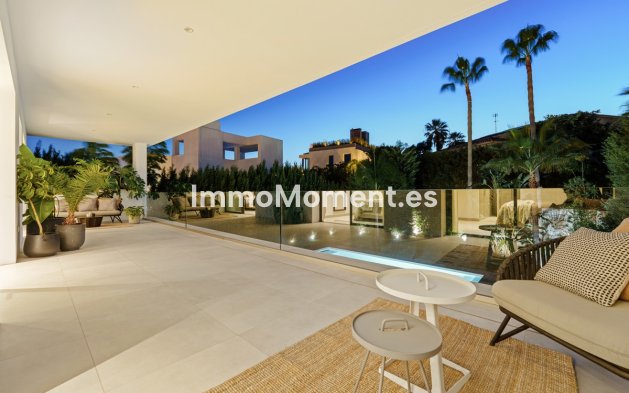 Wiederverkauf - Villa - Marbella - Nueva Andalucía