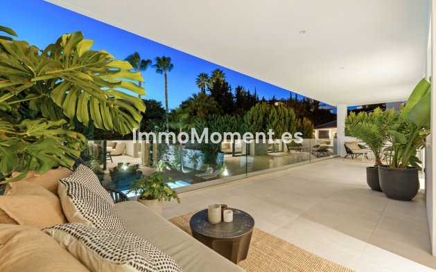 Wiederverkauf - Villa - Marbella - Nueva Andalucía