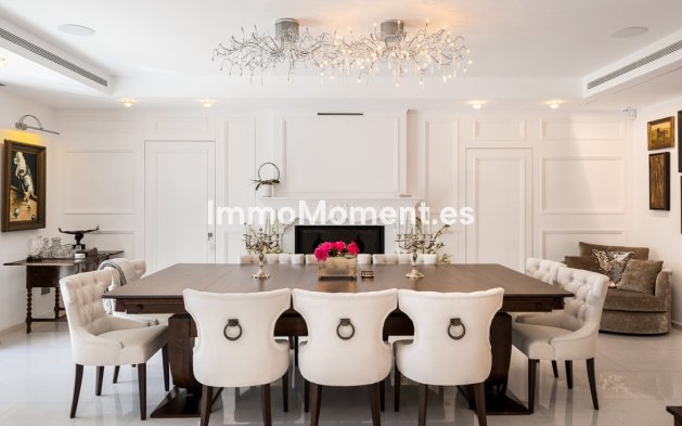 Wiederverkauf - Villa - Marbella - Nueva Andalucía